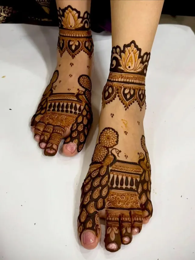 Bridal mehendi design on feet by Anand Mehendi & Tattoo, Bhubaneswar